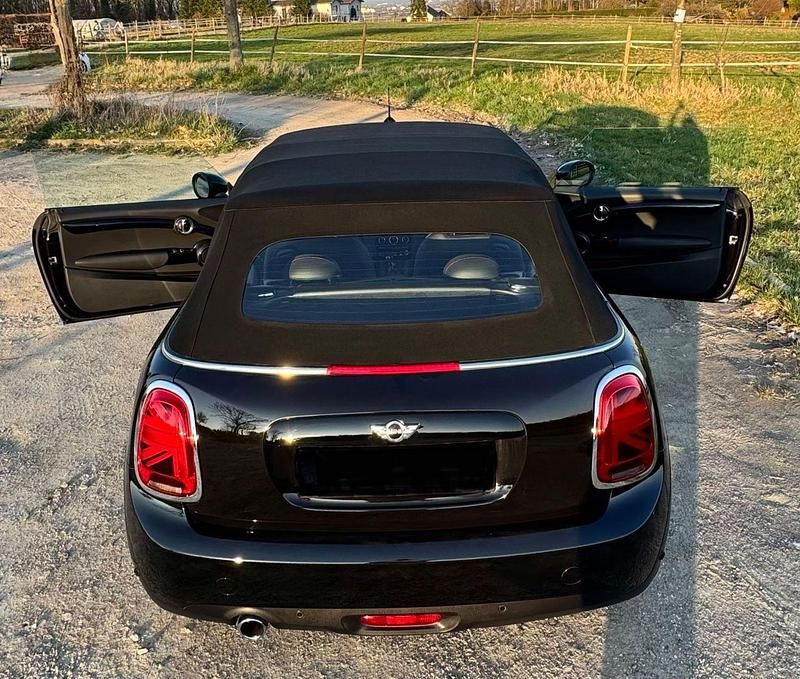 Gebraucht Mini Cooper 136 PS (100 kW) 2018 Schwarz Kleinwagen