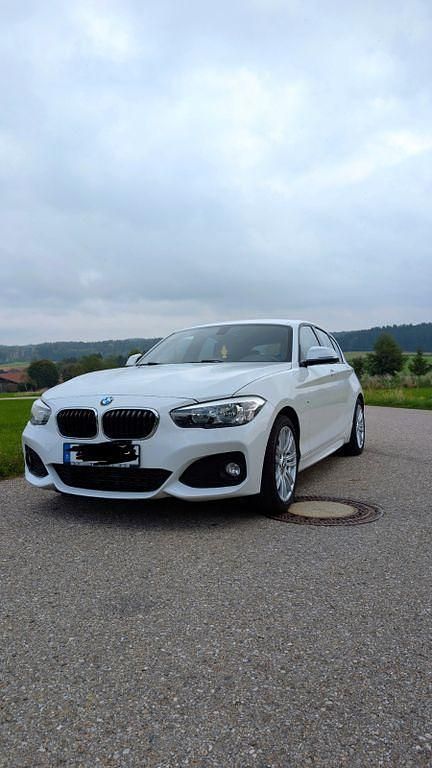 Weiß Gebraucht 2016 BMW 116 M Sport Kleinwagen | 8.900 € (Guter Preis) - Bild 1/4
