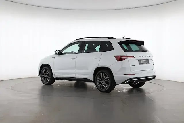 Gebraucht Skoda Karoq 150 PS (110 kW) 2026 Moonweiß perleffekt SUV