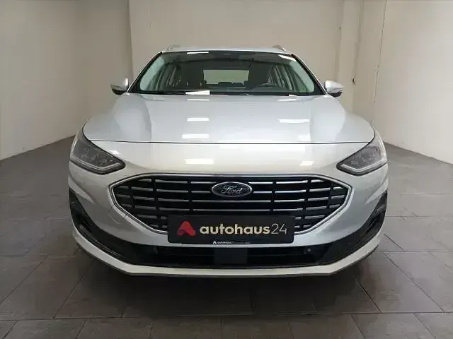Gebraucht Ford Focus Titanium 116 PS (85 kW) 2024 Silber Kombi