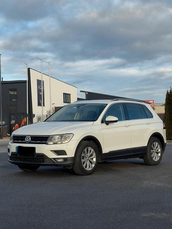 Gebraucht VW Tiguan 150 PS (110 kW) 2017 Weiß SUV