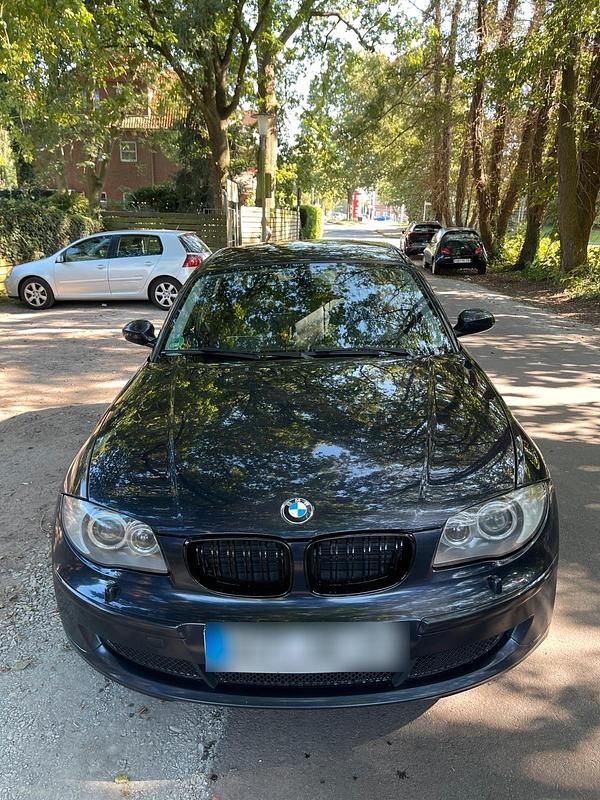 Blau Gebraucht 2007 BMW 120 Kleinwagen | 5.300 € (Fairer Preis) - Bild 1/4