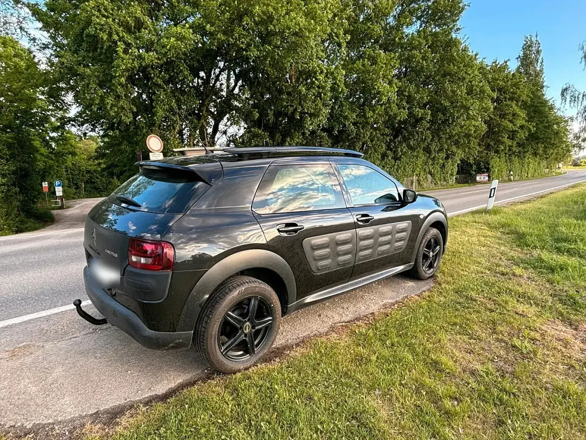 Gebraucht Citroën C4 110 PS (80 kW) 2017 Schwarz Limousine