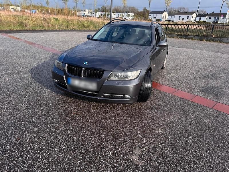 Gebraucht BMW 330 233 PS (171 kW) 2007 Andere farben Kombi