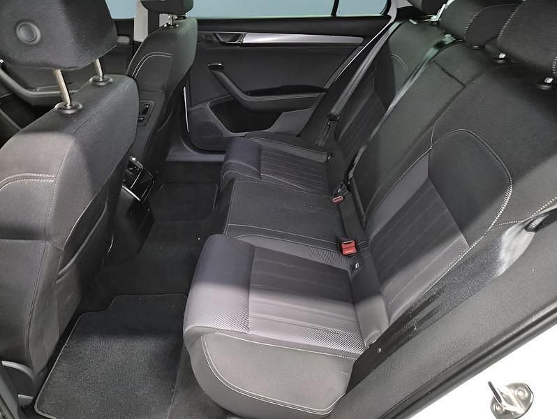 Gebraucht Skoda Superb 150 PS (110 kW) 2023 Kombi