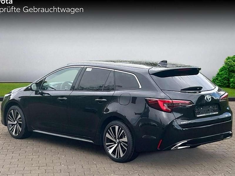 Neu Toyota Corolla 178 PS (130 kW) 2025 Mysticschwarz Kombi