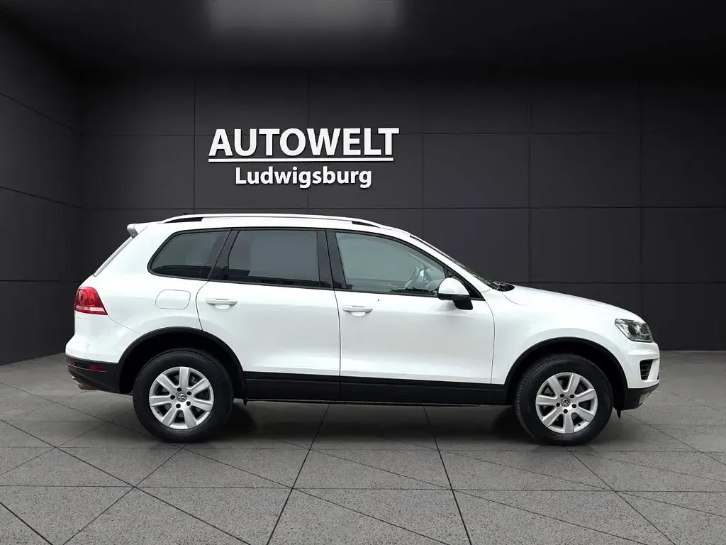 Używany VW Touareg Terrain Tech 262 KM (192 kW) 2018 Biały SUV