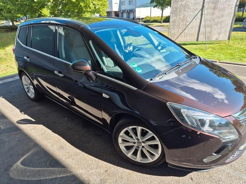 Gebraucht Opel Zafira Tourer Active 140 PS (102 kW) 2012 Braun Van / Kleinbus