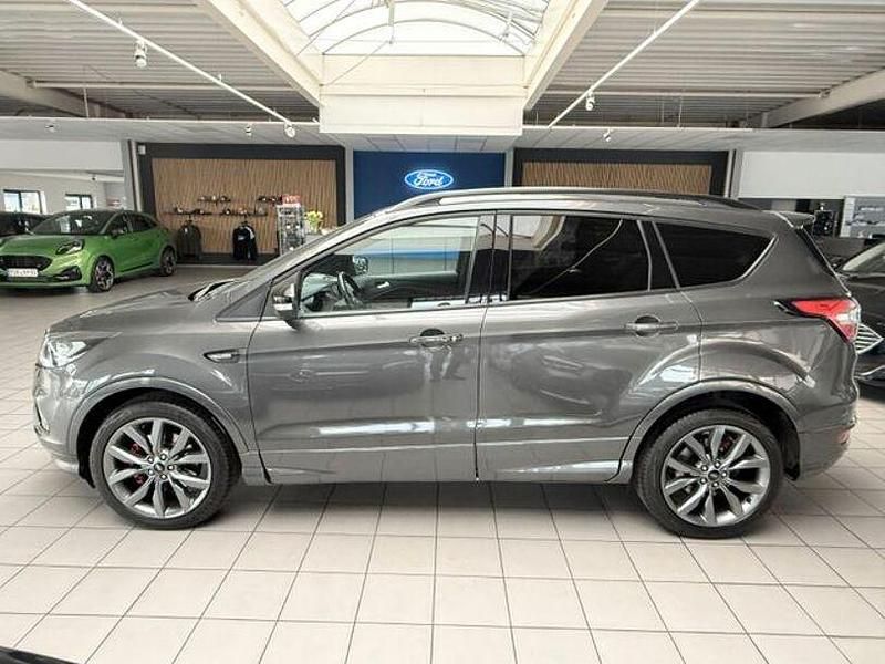 Gebraucht Ford Kuga ST-Line 150 PS (110 kW) 2019 Grau SUV