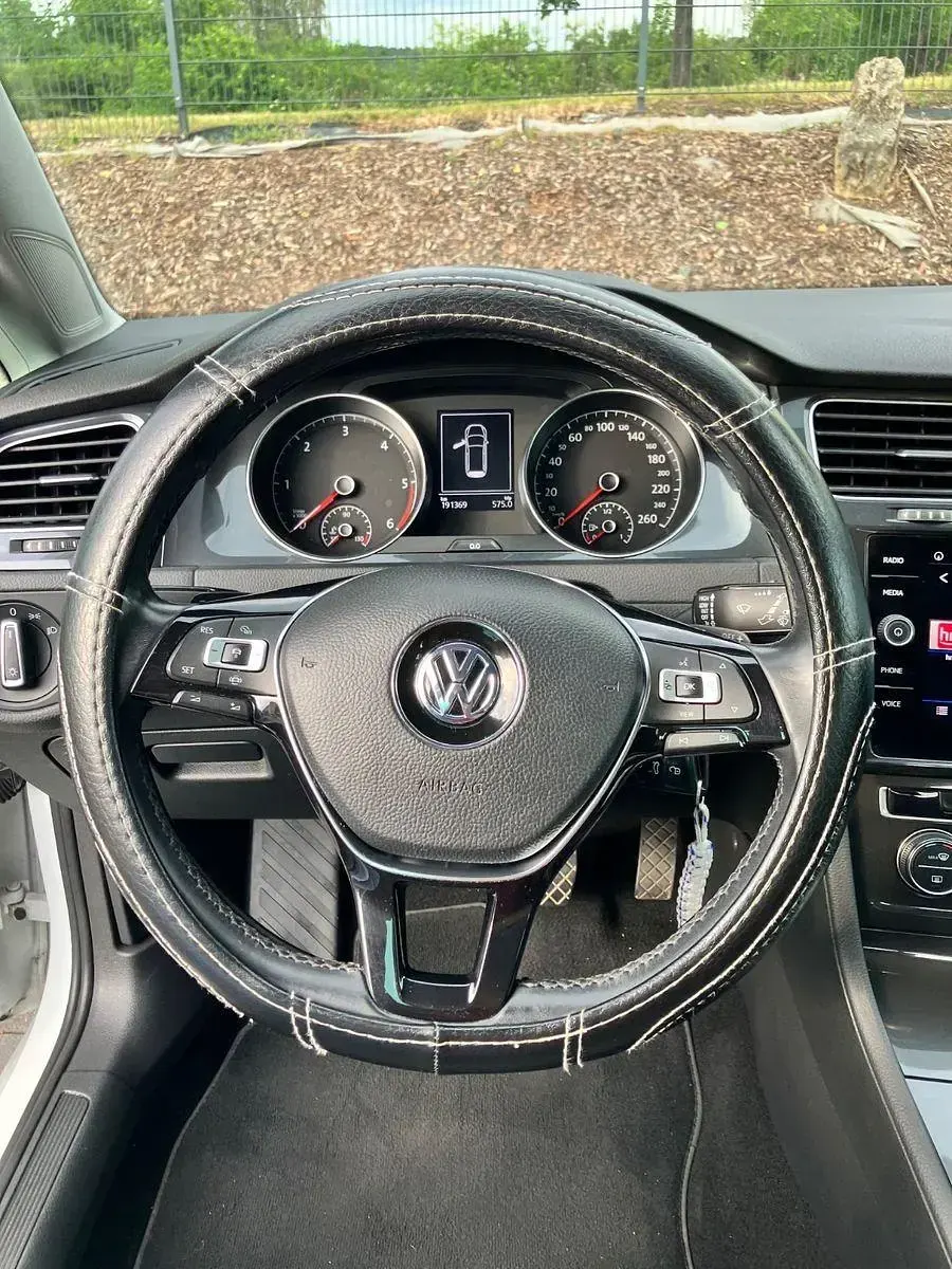 Gebraucht VW Golf VII Comfortline 150 PS (110 kW) 2019 Weiß Kombi
