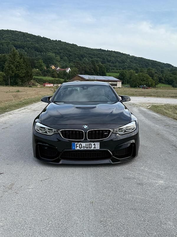 Schwarz Gebraucht 2016 BMW M4 Coupé | 51.000 € (Etwas zu teuer) - Bild 1/4