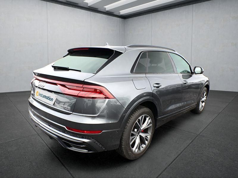 Gebraucht Audi Q8 340 PS (250 kW) 2022 Grau SUV