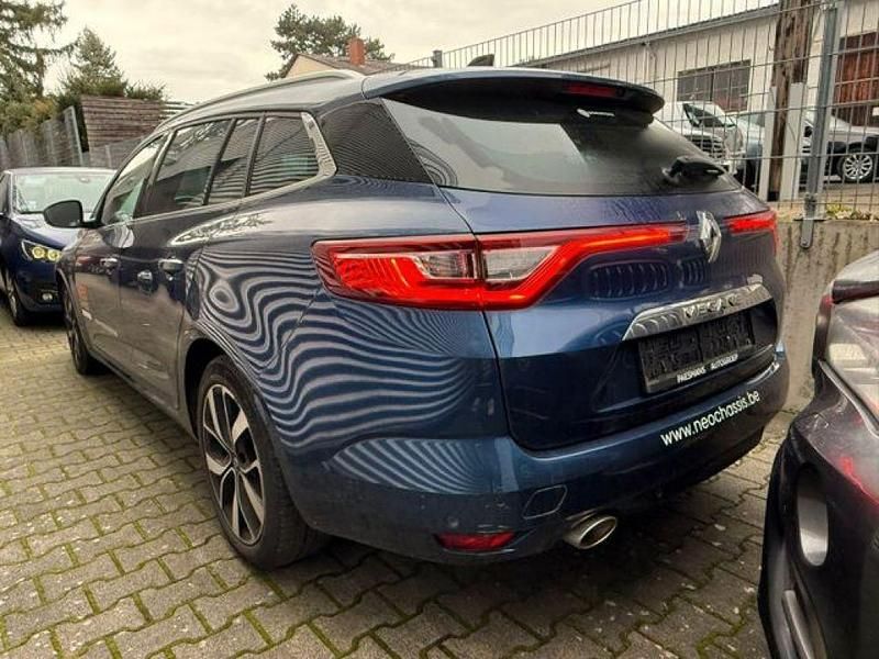 Gebraucht Renault Mégane GrandTour Bose Edition 140 PS (102 kW) 2019 Blau (original) Kombi