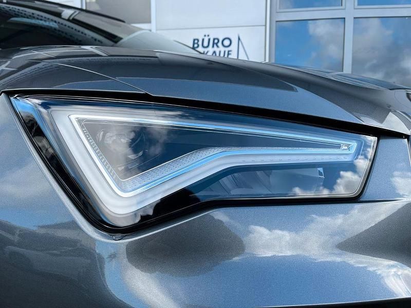 Neu Cupra Ateca 190 PS (139 kW) 2025 Grau SUV