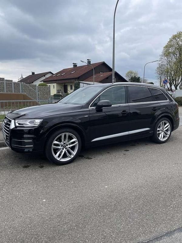 Schwarz Gebraucht 2015 Audi Q7 S-Line SUV | 22.800 € (Fairer Preis) - Bild 1/4