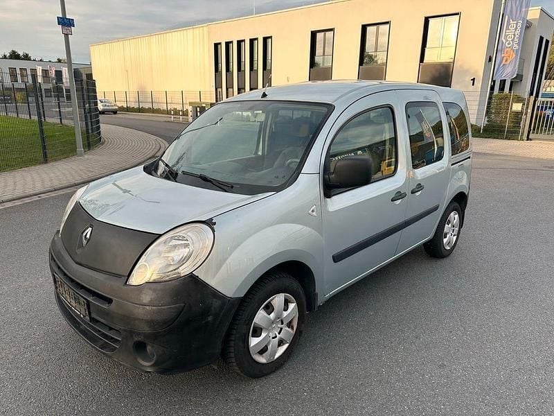 Space grau Gebraucht 2009 Renault Kangoo Expression Van / Kleinbus | 2.099 € (Etwas zu teuer) - Bild 1/4