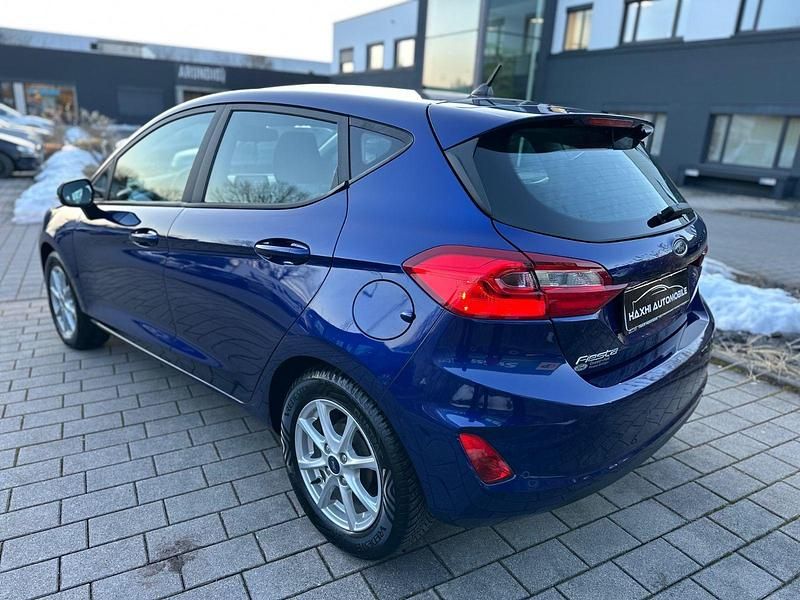 Gebraucht Ford Fiesta Cool & Connect 86 PS (63 kW) 2017 Blau Kleinwagen