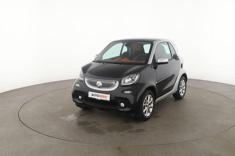Schwarz Gebraucht 2016 Smart ForTwo Coupé Passion Kleinwagen | 12.450 € (Fairer Preis) - Bild 1/3