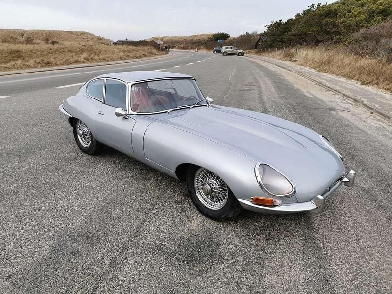 Gebraucht Jaguar E-Type 265 PS (194 kW) 1963 Silber Coupé
