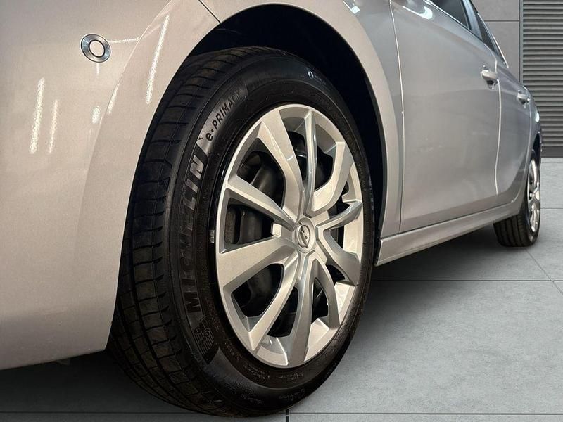 Gebraucht Opel Corsa Edition 101 PS (74 kW) 2024 Kristall silber Kleinwagen