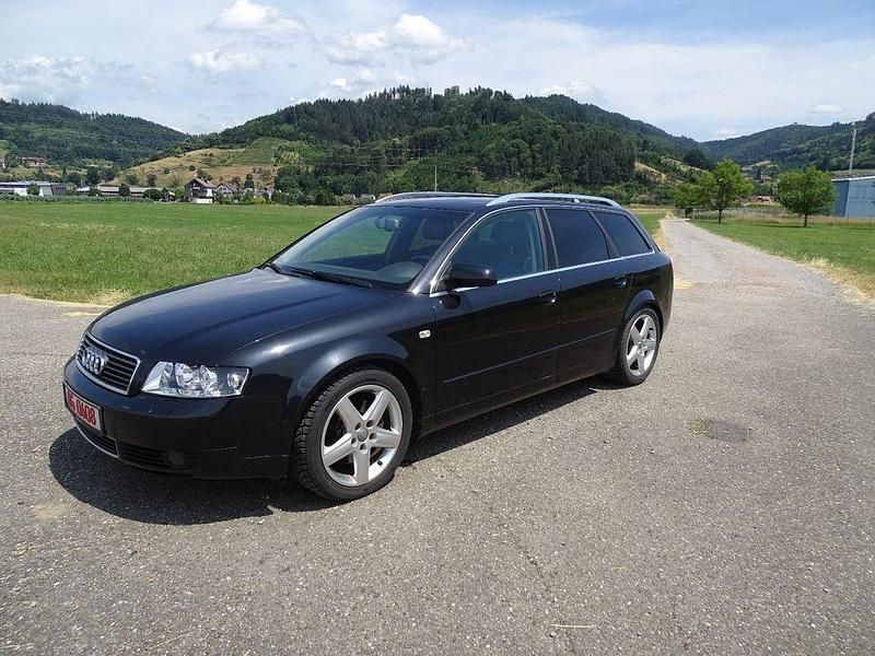 Używany Audi A4 170 KM (125 kW) 2004 Czarny Kombi