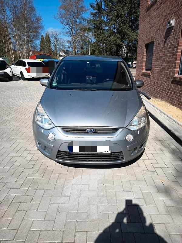 Gebraucht Ford S-MAX Titanium 175 PS (128 kW) 2008 Silber Van / Kleinbus