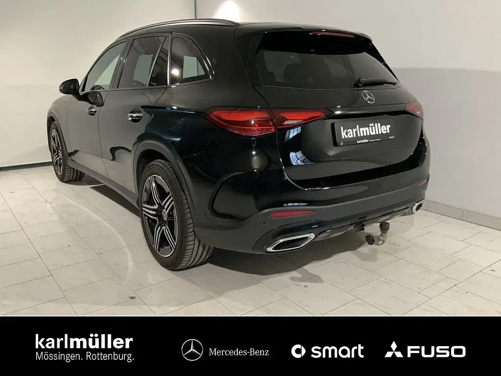Gebraucht Mercedes GLC300 AMG line 258 PS (189 kW) 2023 Schwarz SUV