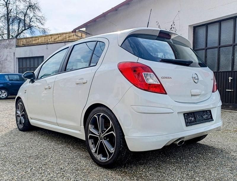 Second-hand Opel Corsa Active 131 CP (96 kW) 2013 Alb Hatchback