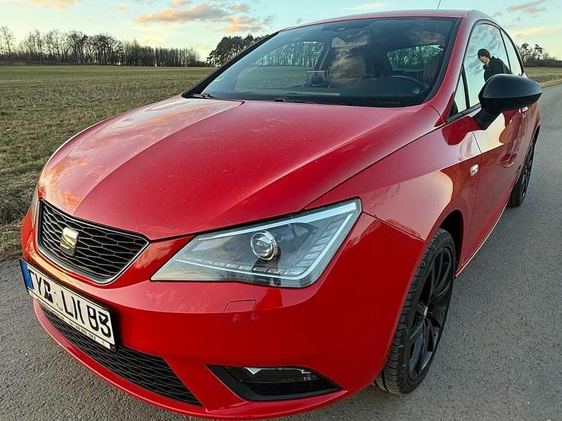 Gebraucht Seat Ibiza 105 PS (77 kW) 2014 Rot Limousine