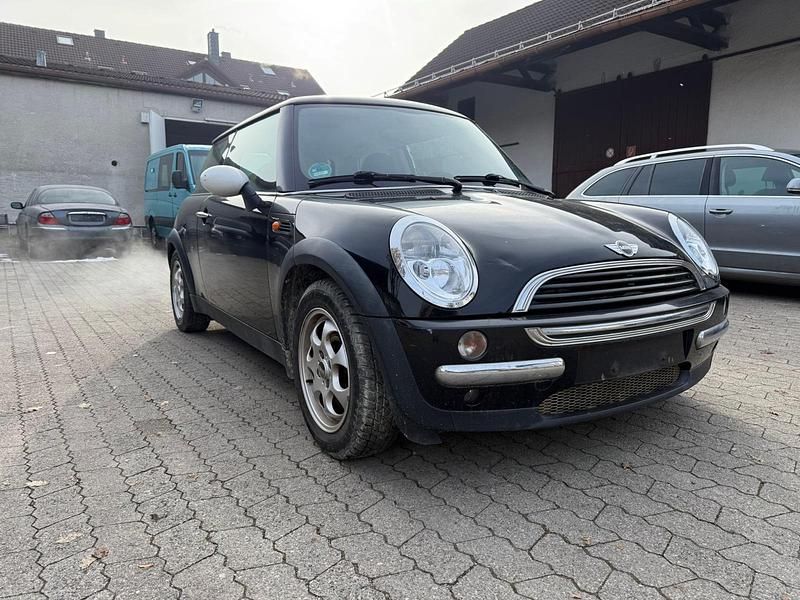 Gebraucht Mini ONE 90 PS (66 kW) 2003 Schwarz Kleinwagen