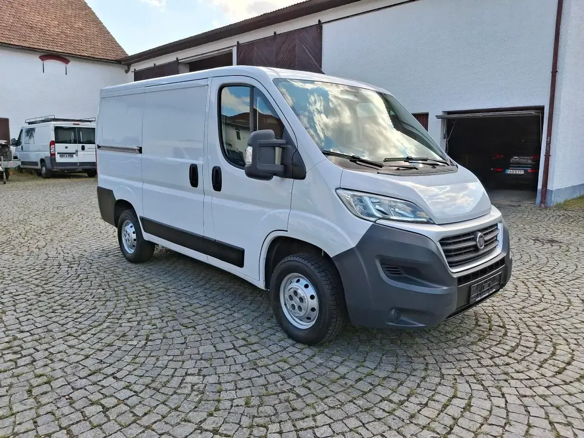 Gebraucht Fiat Ducato 116 PS (85 kW) 2018 Weiß Van