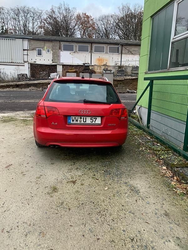 Gebraucht Audi A4 115 PS (84 kW) 2008 Rot Kombi