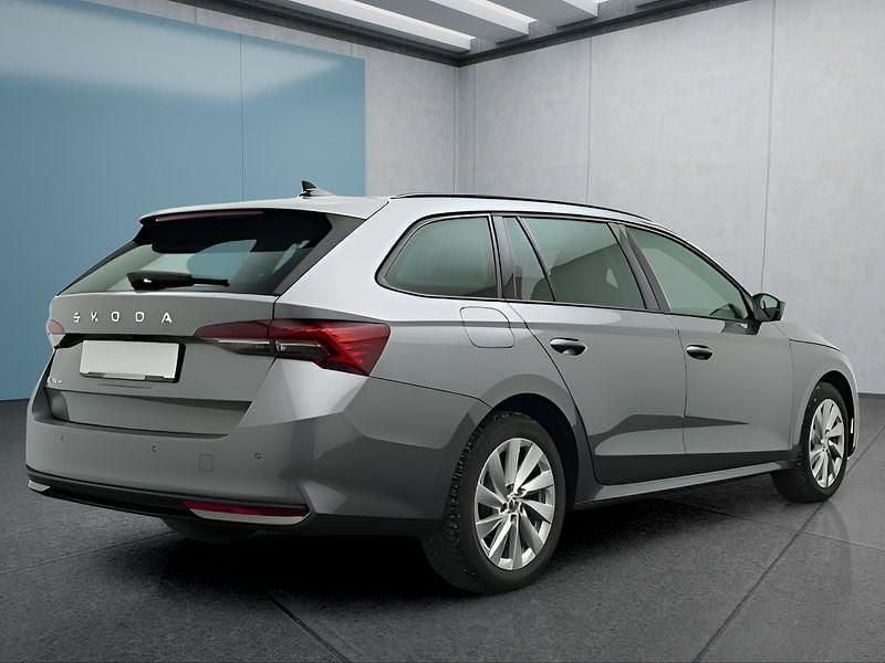 Gebraucht Skoda Octavia 150 PS (110 kW) 2024 Grau Kombi