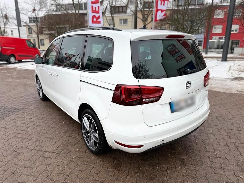 Gebraucht Seat Alhambra 184 PS (135 kW) 2017 Weiß Van / Kleinbus
