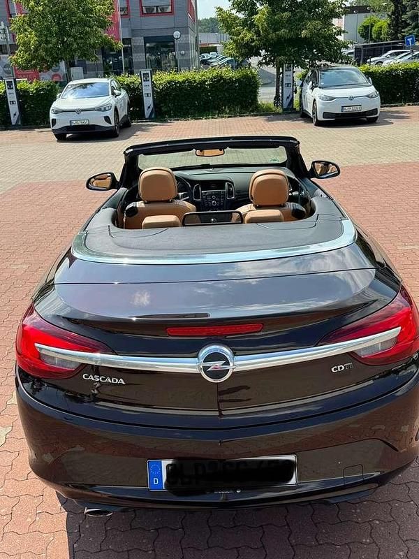Gebraucht 2014 Opel Cascada Edition Cabrio | 10.800 € (Teuer) - Bild 1/4