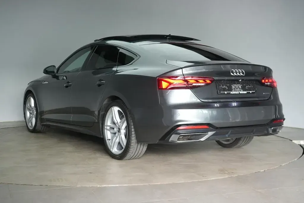 Używany Audi A5 S-Line 204 KM (150 kW) 2022 Szary Coupe