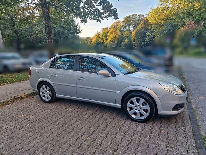 Gebraucht Opel Vectra Edition 175 PS (128 kW) 2006 Silber Limousine