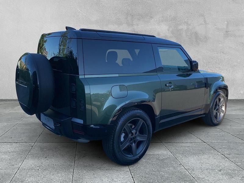 Neu Land Rover Defender SE Dynamic 249 PS (183 kW) 2025 Grün SUV