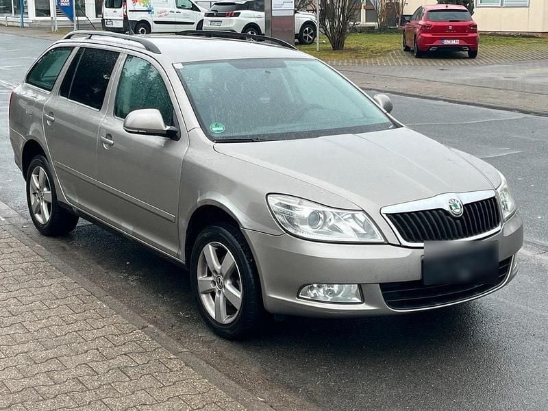 Silber Gebraucht 2009 Skoda Octavia Kombi | 3.500 € (Fairer Preis) - Bild 1/4