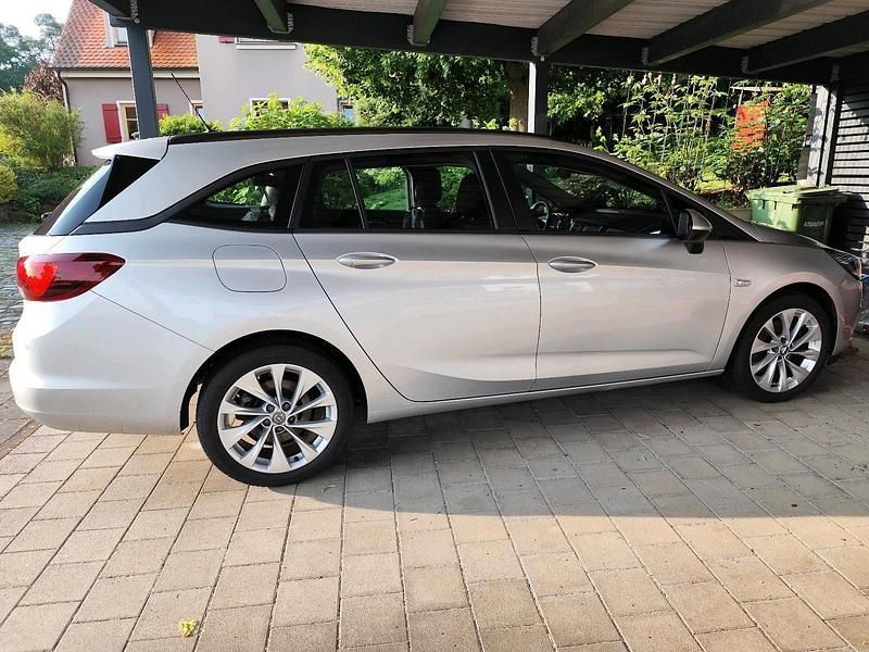 Gebraucht Opel Astra 110 PS (80 kW) 2016 Silber Kombi