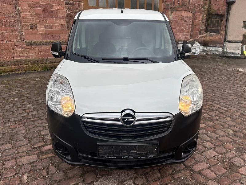 Gebraucht Opel Combo 90 PS (66 kW) 2015 Weiß Van / Kleinbus