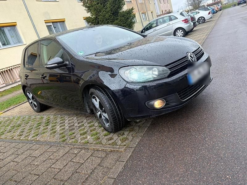 Gebraucht VW Golf VI 140 PS (102 kW) 2011 Schwarz Kleinwagen