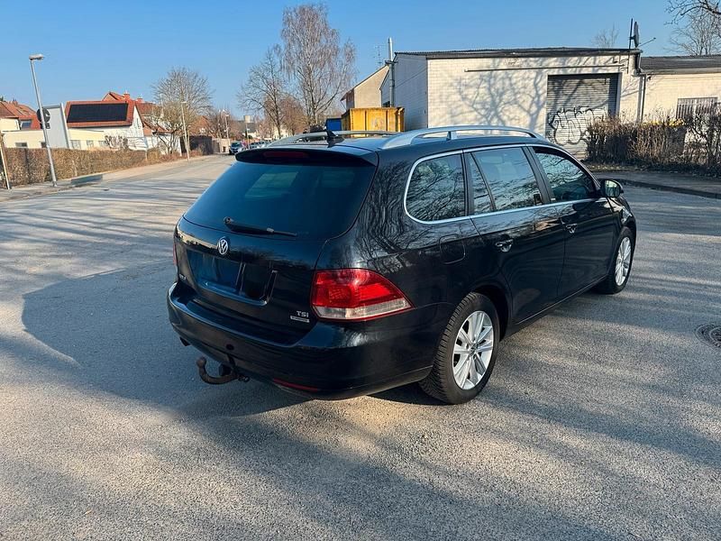 Gebraucht VW Golf VI 104 PS (76 kW) 2011 Schwarz Kleinwagen