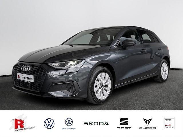 Gebraucht 2022 Audi A3 Sportback e-tron Basis Kleinwagen | 22.849 € (Guter Preis) - Bild 1/4