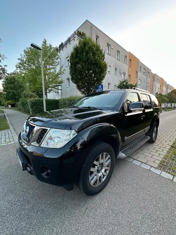 Schwarz Gebraucht 2013 Nissan Pathfinder SUV | 14.000 € (Fairer Preis) - Bild 1/4