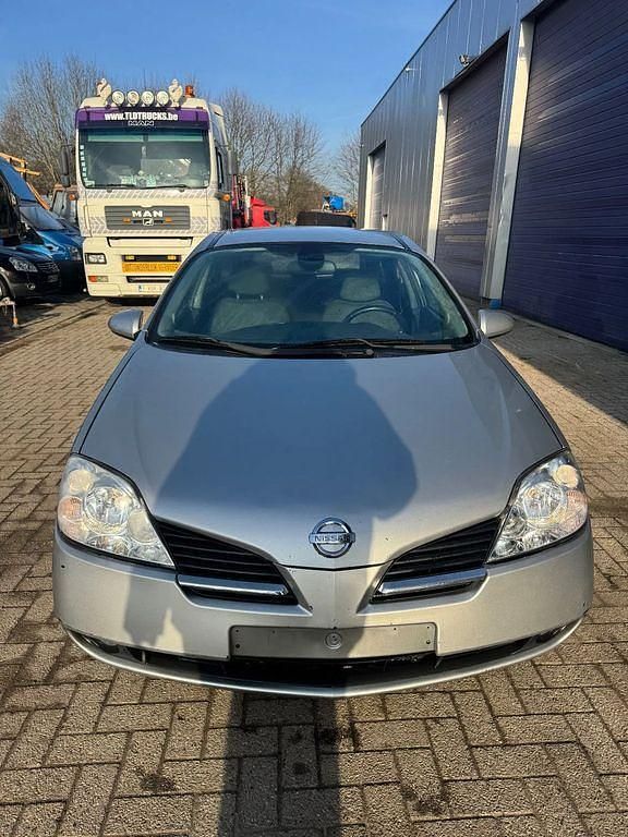 Gebraucht Nissan Primera 116 PS (85 kW) 2003 Silber Limousine