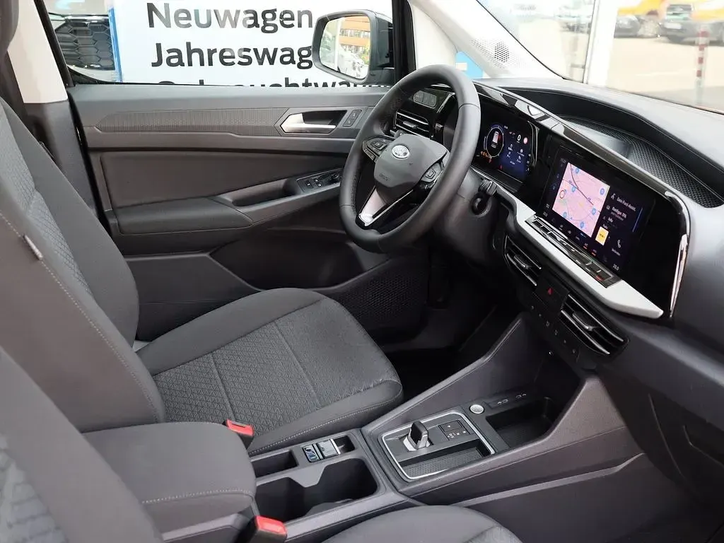 Neu Ford Grand Tourneo Connect Titanium 122 PS (89 kW) 2026 Schwarz Van / Kleinbus