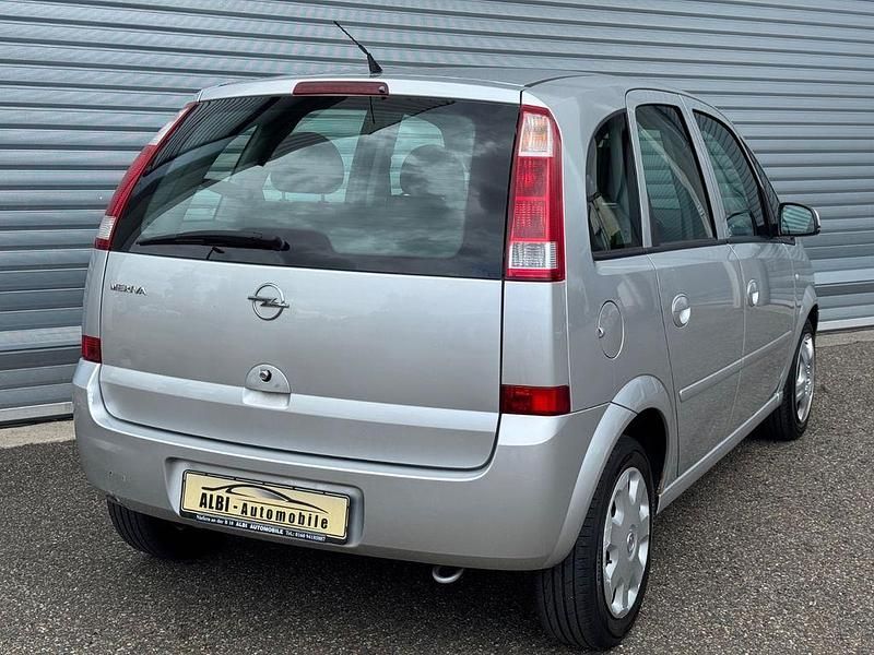 Gebraucht Opel Meriva Edition 90 PS (66 kW) 2005 Silber Van / Kleinbus