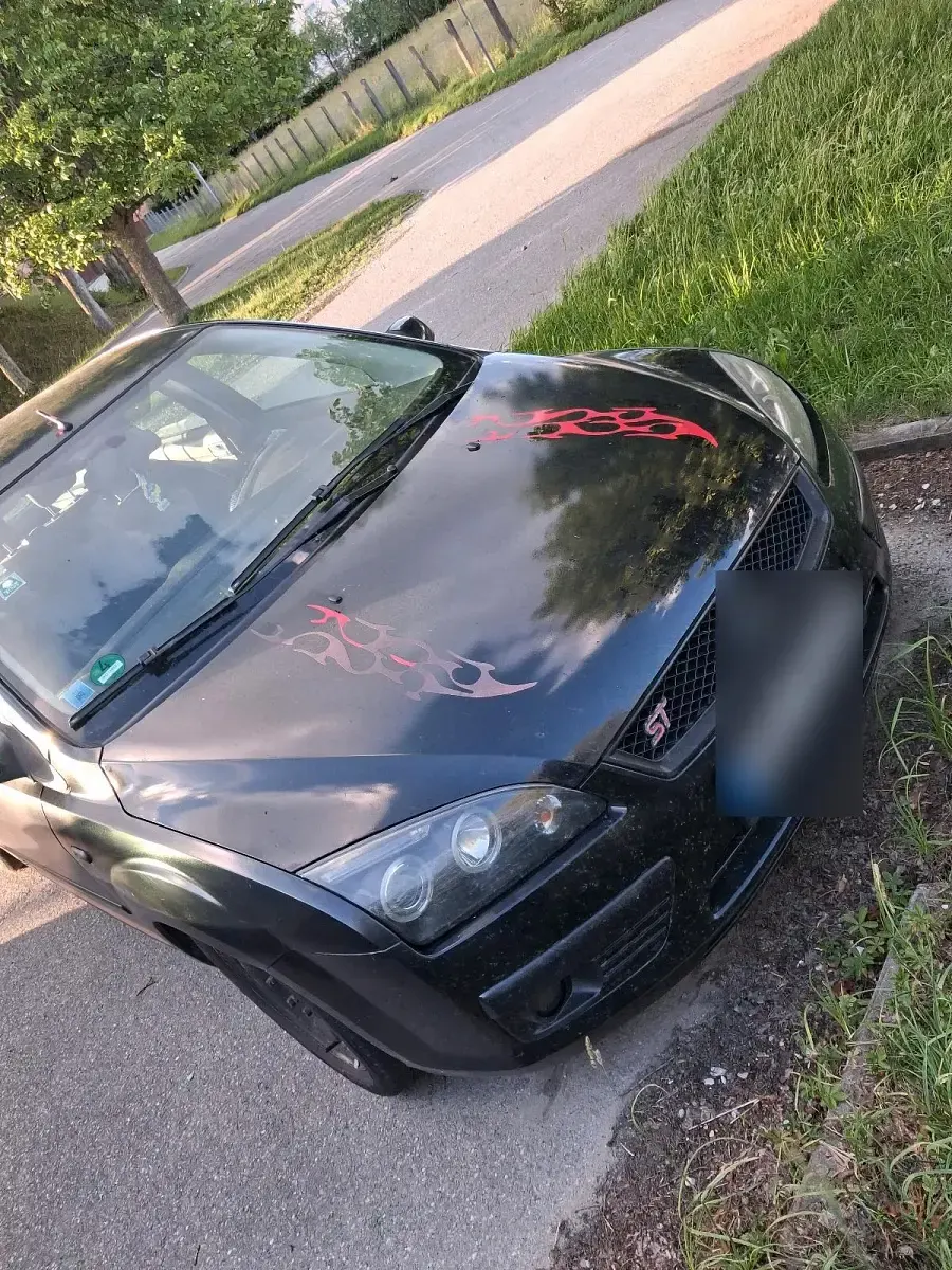Gebraucht Ford Focus ST 75 PS (55 kW) 2006 Schwarz Limousine
