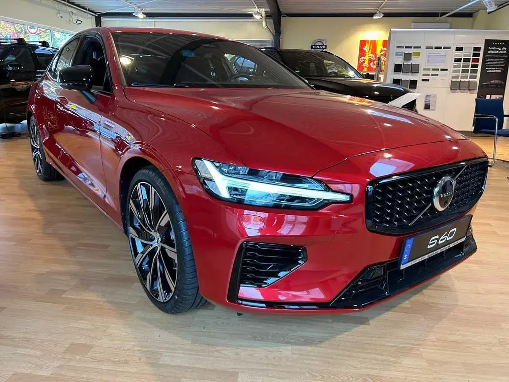 Gebraucht Volvo S60 Ultimate 455 PS (334 kW) 2024 Rot Limousine
